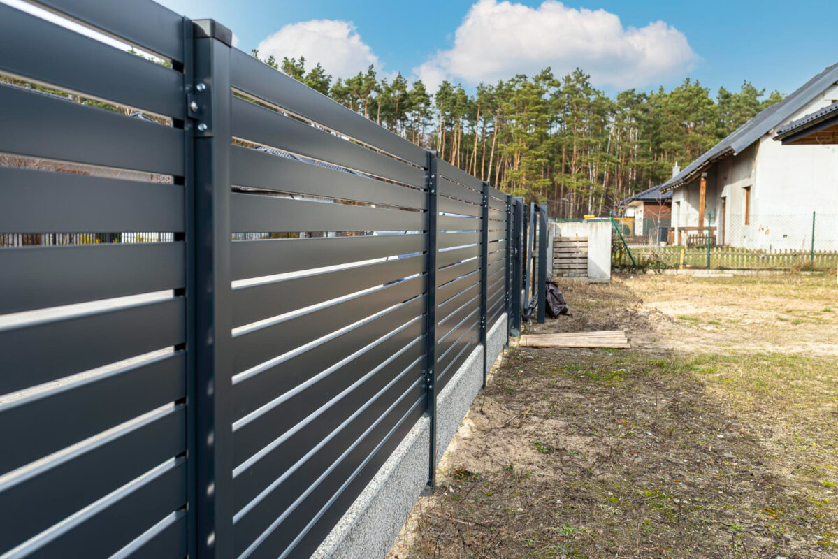 19940257 1 | The Ideal Height of an Aluminum Fence for Your Property | Aluglobusfence.com