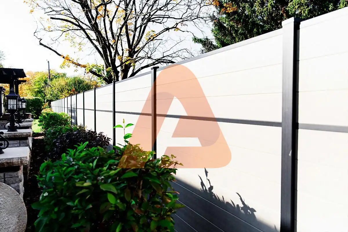 Aluminum vs Vinyl for Clean, Contemporary Lines