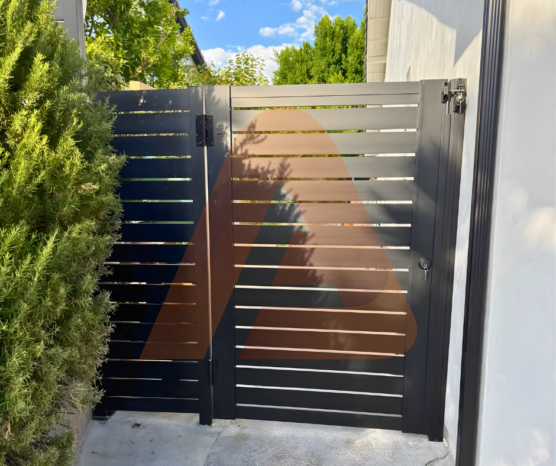 6 | Alu40 Universal DIY 4' x 6' Gate Kit BLACK (PAD GATE - NEW) | Aluglobusfence.com