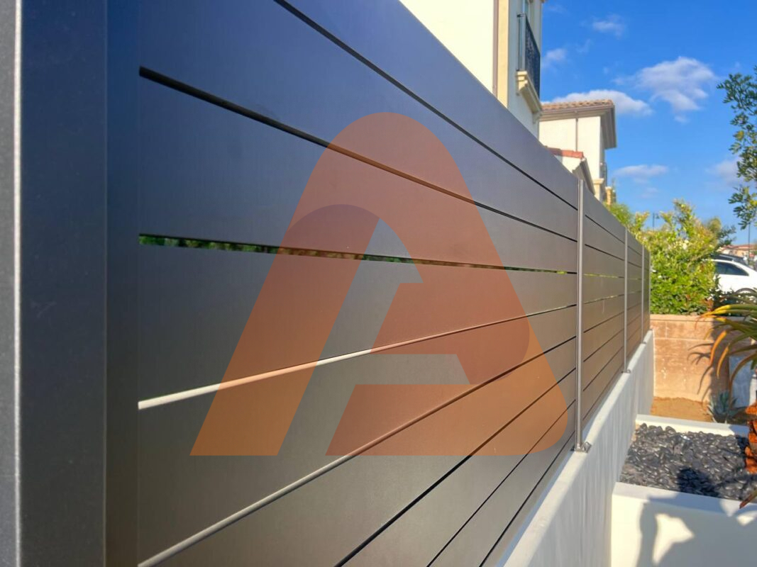 IMG 20250107 WA0043 | ALU-40 6.3” Modern Horizontal Wall Topper Kit | 6.3’ x 3’ Durable Privacy Solution | Aluglobusfence.com