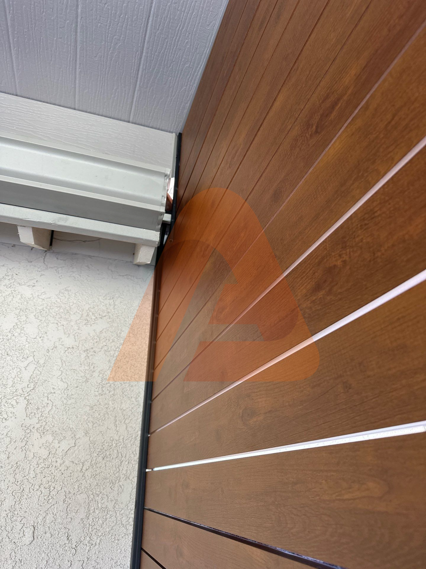 ALU40 woodgrain aluminum fence portfolio image 3