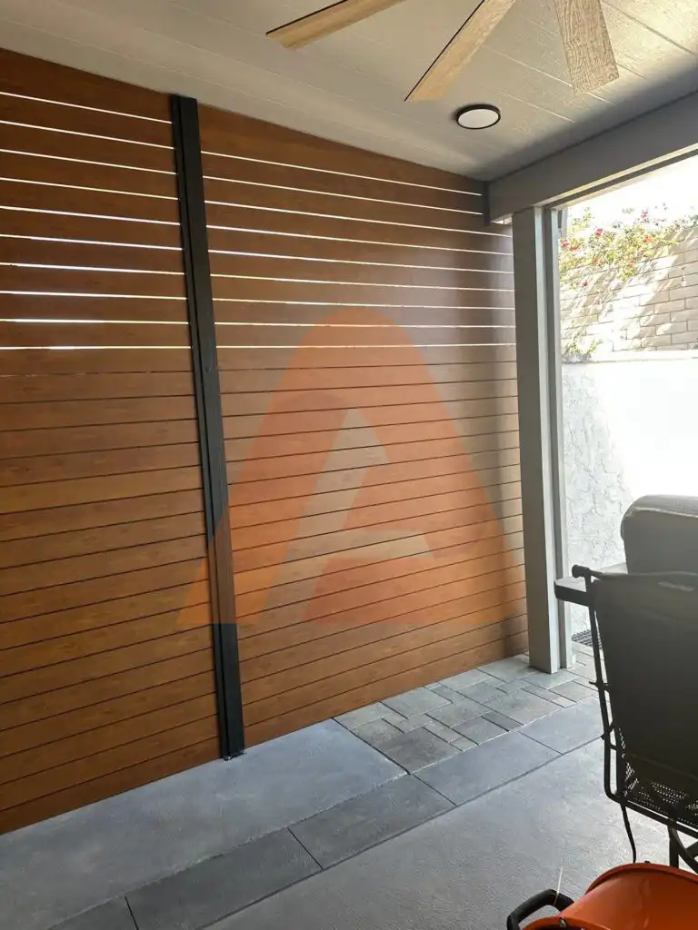 Aluminum Fence Kit Alu40 Woodgrain SLAT 6' x 6' 1/2 GAP