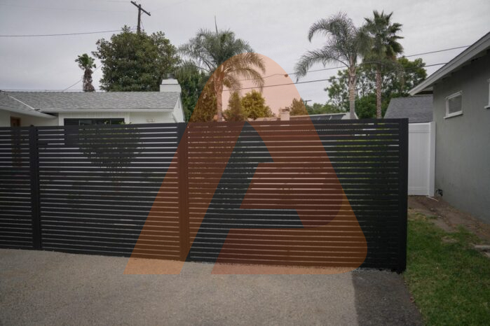 IMG 20250214 WA0032 (1) | H.D Alu20 SLAT Contractor Line 8′ x 5′ Horizontal Fence Frame | Aluglobusfence.com