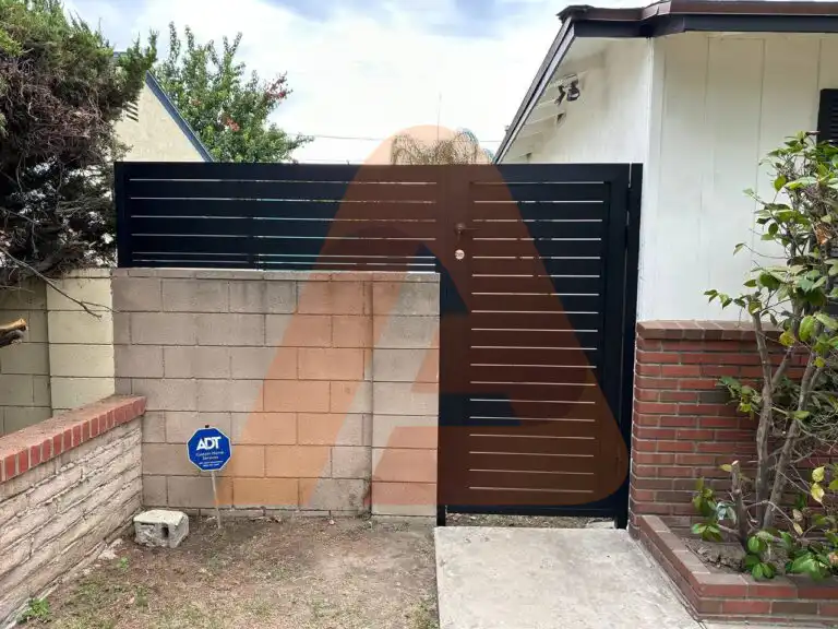 ALU 40 black slat pedestrian gate installed by Aluglobus Aluminum Systems