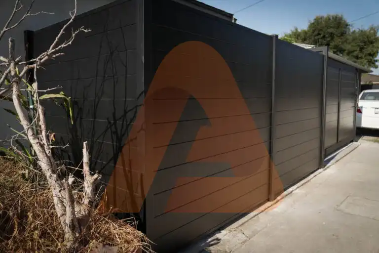 ALU 60 T&G black fence installed by Aluglobus Aluminum Systems