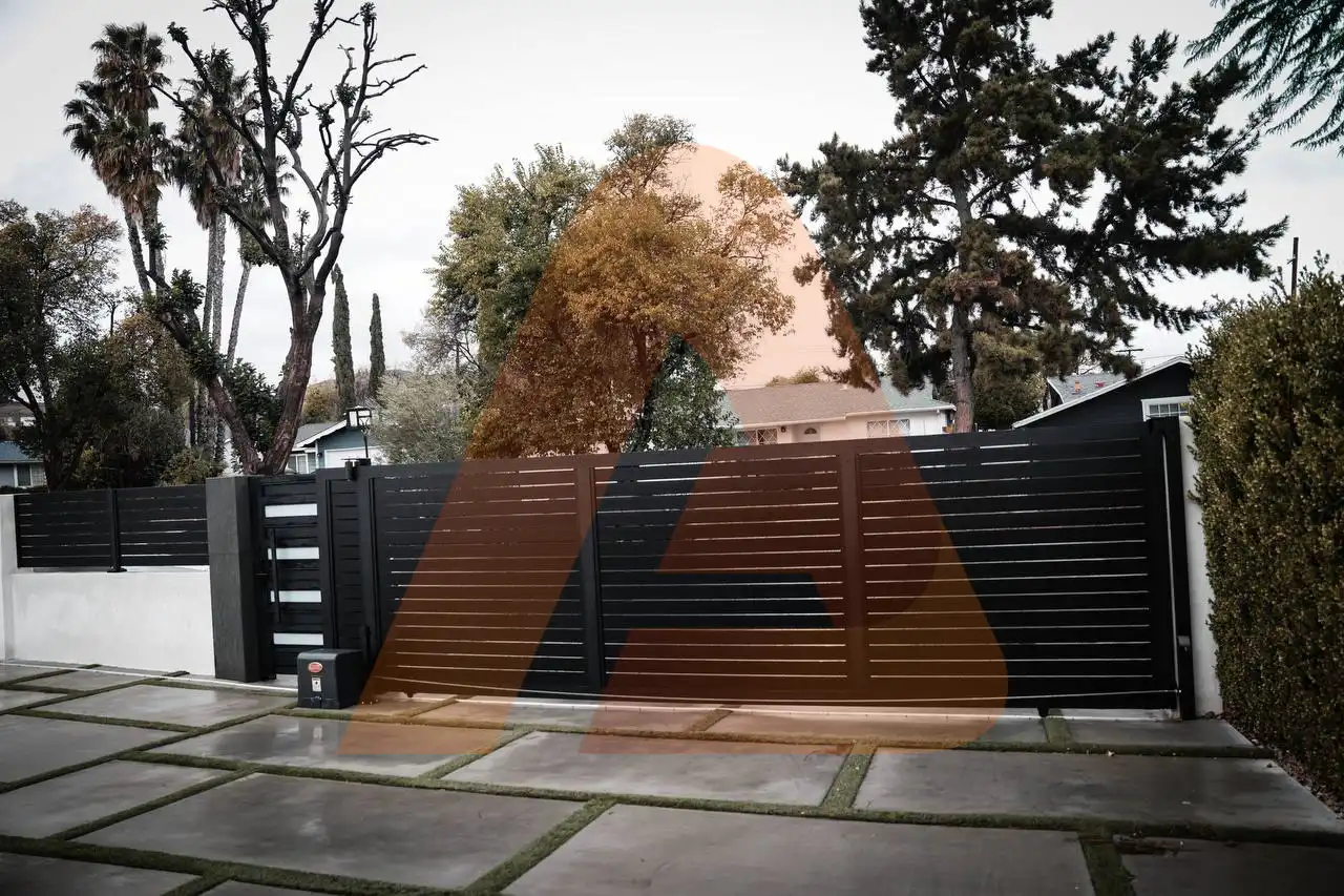 photo 8 2025 02 22 01 05 32 | Premium Wholesale Aluminum Fencing – Built for Contractors & DIY Homeowners | Aluglobusfence.com