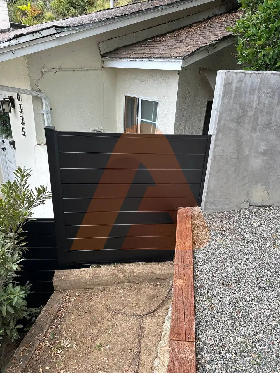 ALU 60 T&G black fence project
