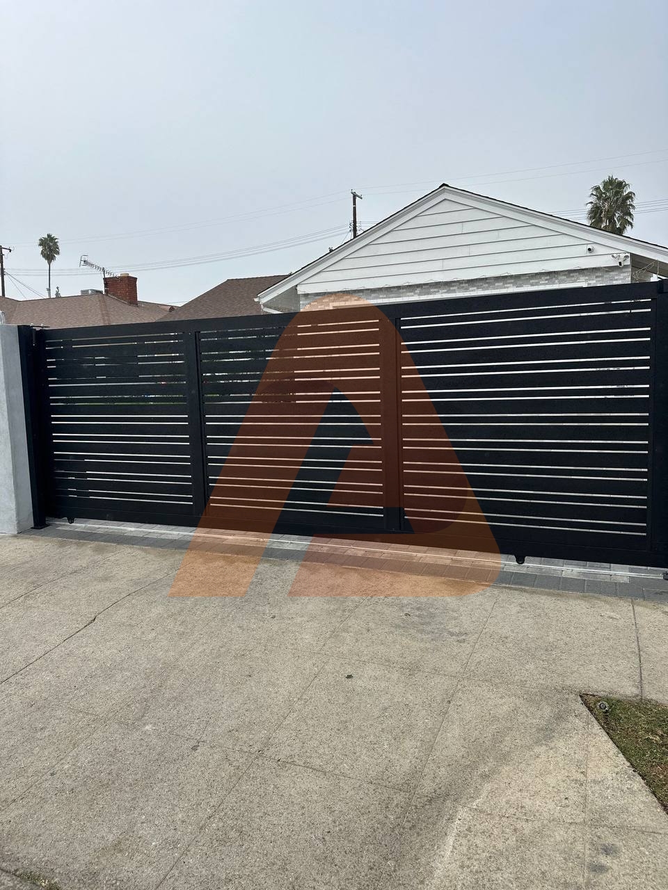 Custom Gate Designs That Reflect Florida Living | Weatherproof Fence and Gate Solutions for Long Beach Homes | Aluglobusfence.com