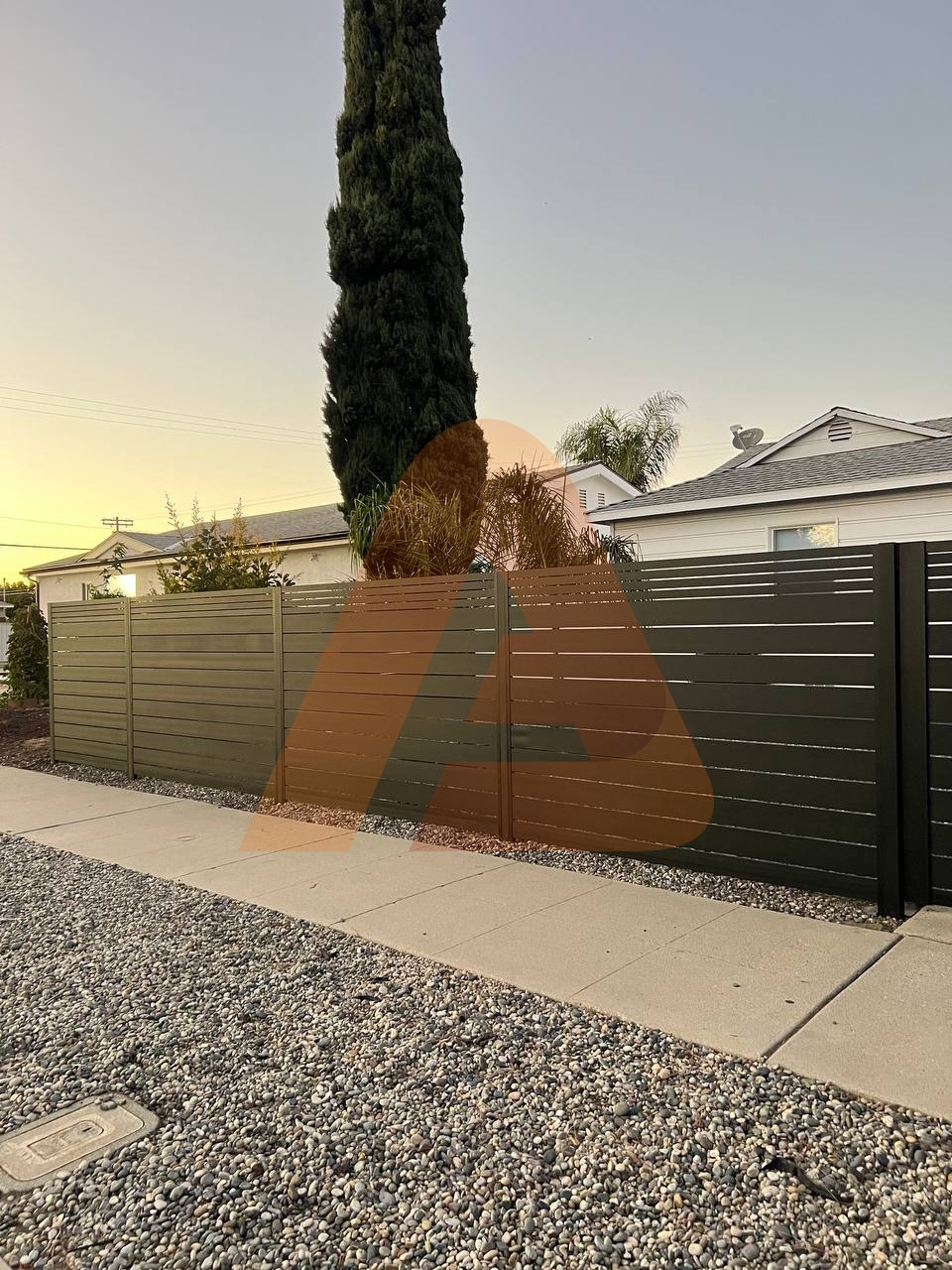 Why AluGlobus Fence Is the Premier Choice for Hollywood Hills Homes