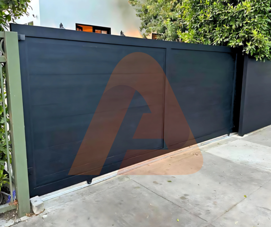 33 | Custom Driveway Gates in Orange County | Aluglobusfence.com