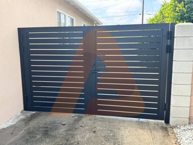 Combining Aesthetics and Technology: Electric and Automatic Aluminum Gates