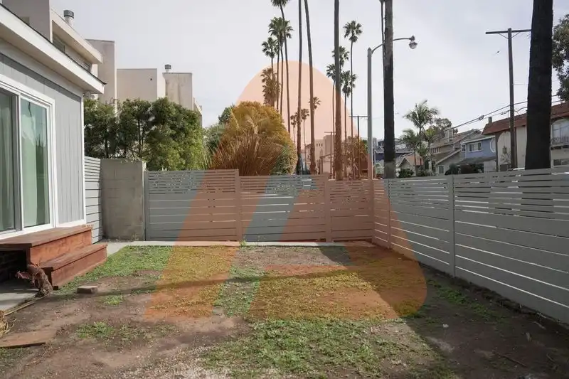 Choosing the Right Horizontal Fence Panels for Your Property
