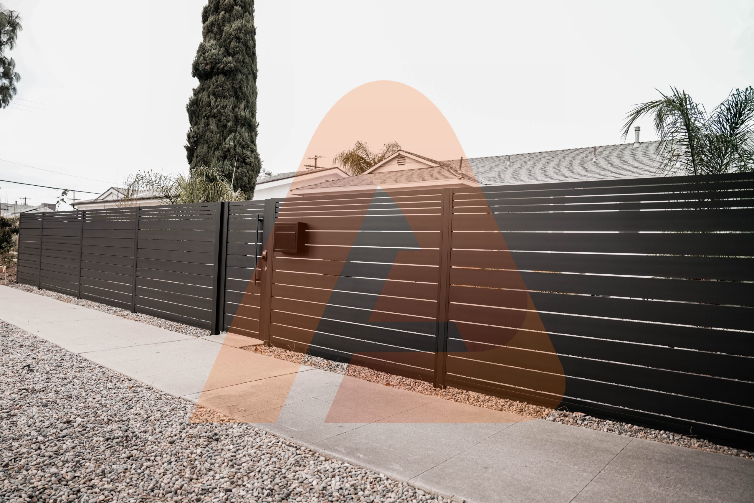 Design Trends Shaping Horizontal Fence Panels in Scottsdale