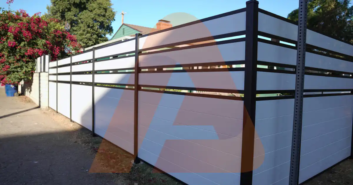 Temporary White Privacy Fences in Scottsdale: Short-Term and Store-Bought Options