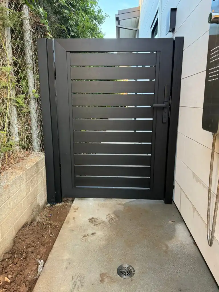 120ff94a 2847 4160 9dc6 3b76751269e6 |  | Aluglobusfence.com