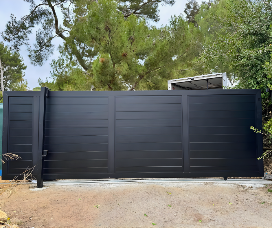 Common Challenges in Sliding Gate Installation and How to Overcome Them | Common Challenges in Sliding Gate Installation and How to Overcome Them | Aluglobusfence.com