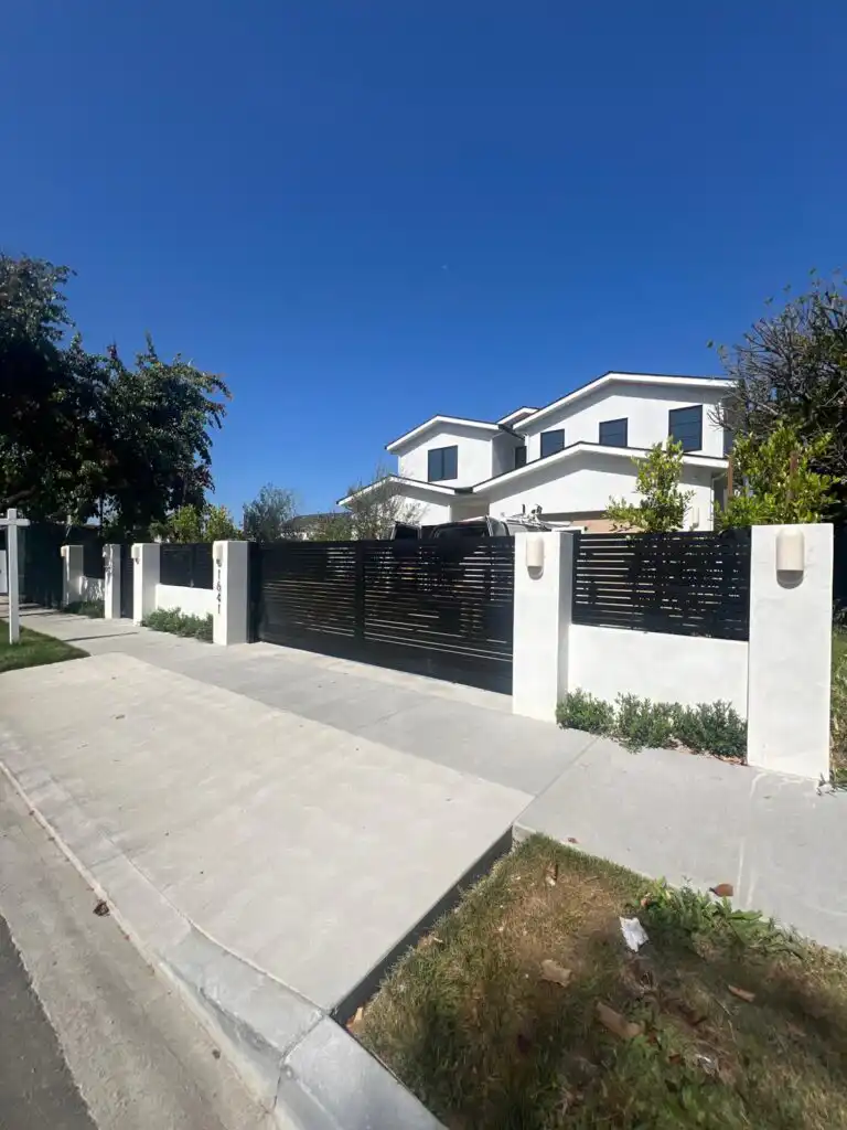 Aluminum Gate