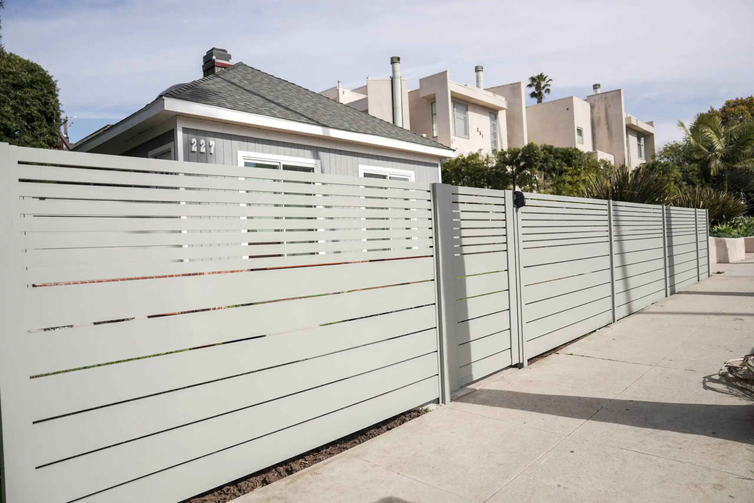 How Vinyl Fence Posts Perform Over Time in Scottsdale
