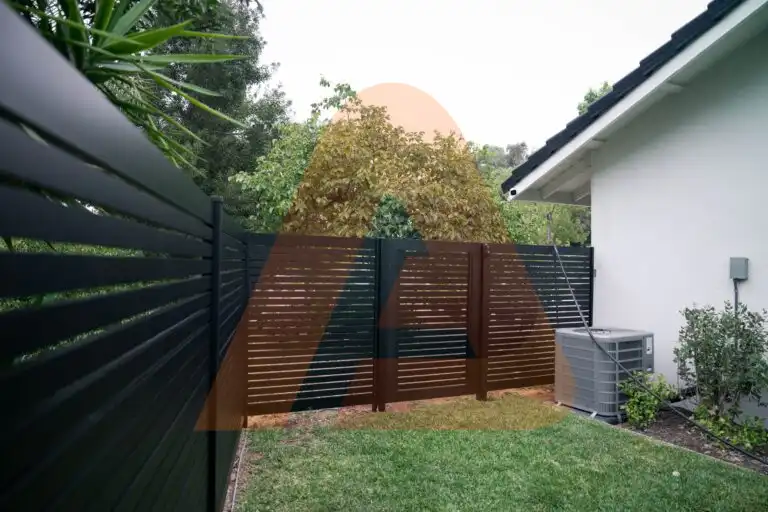 ALU 20 black slat fence installed by Aluglobus Aluminum Systems