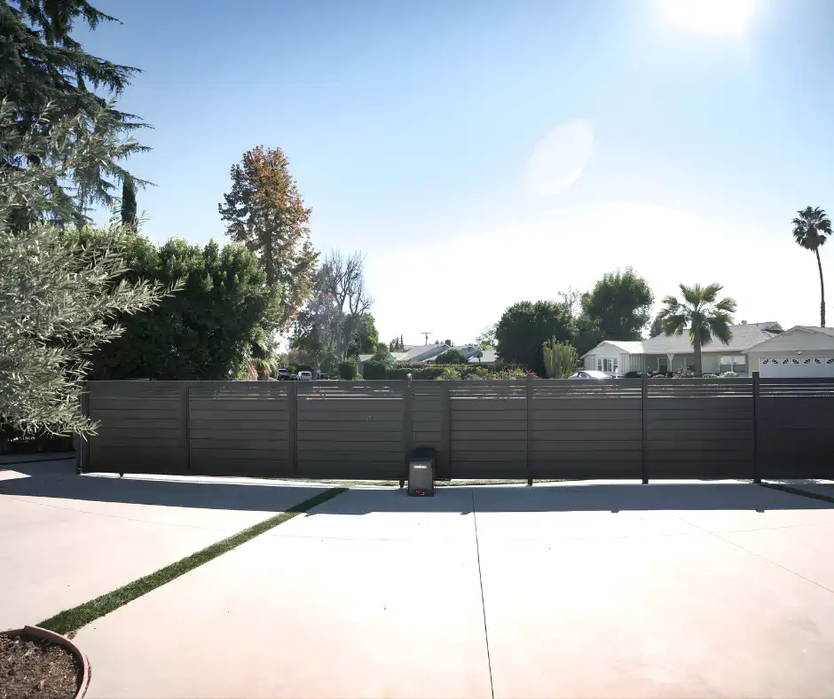 Aluminum Fence Kit Alu50 T&G 6' x 6.3'