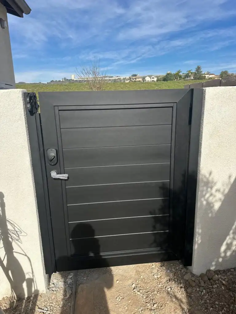 Aluminum Gate 2