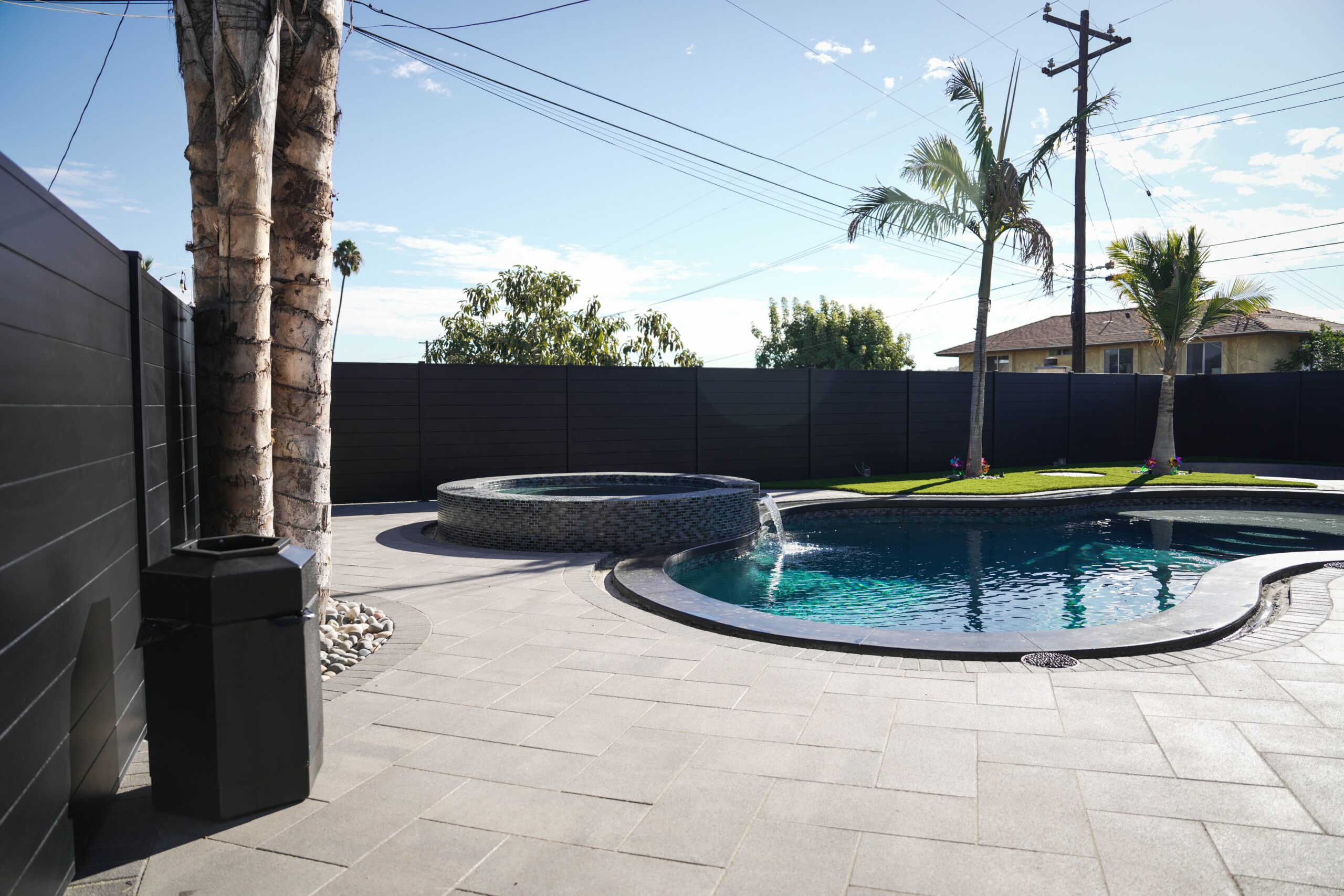 Aluminum vs. wrought iron for historic-style fencing in Los Angeles