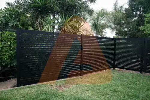 ALU 20 black slat fence installed by Aluglobus Aluminum Systems