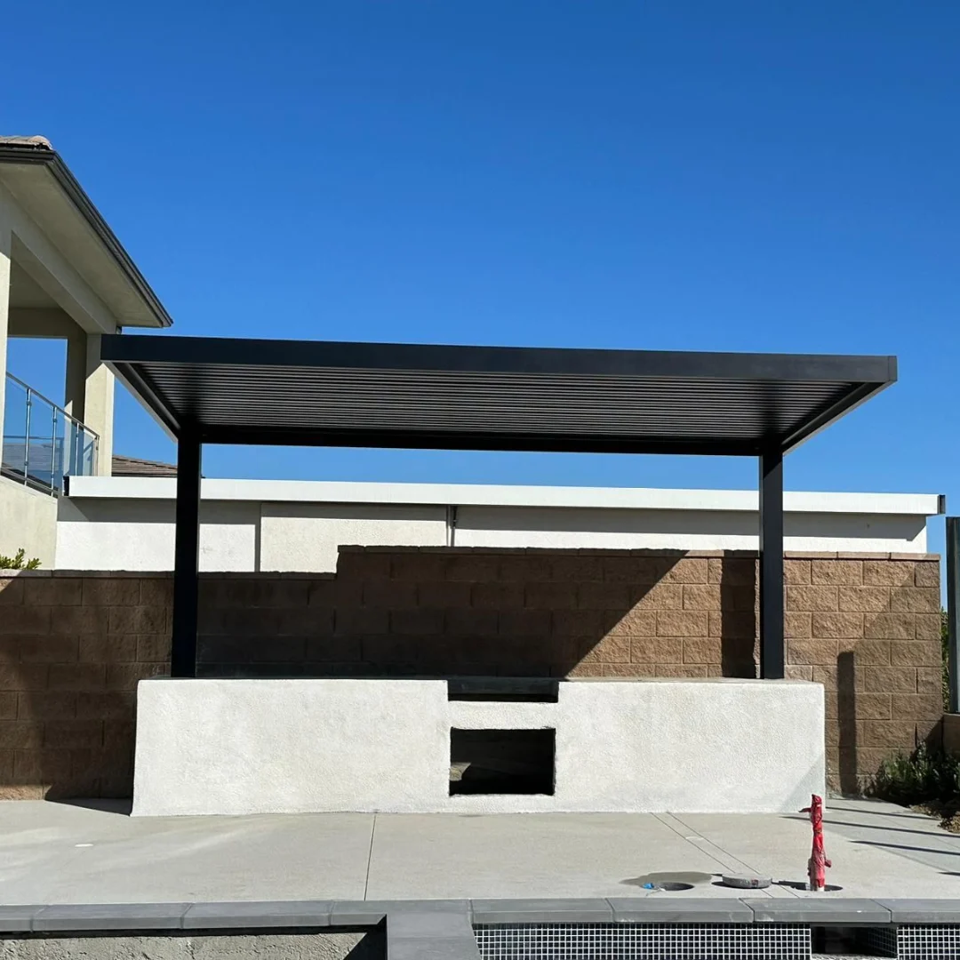 Cantilever slat roof patio cover installed by Aluglobus Aluminum Systems