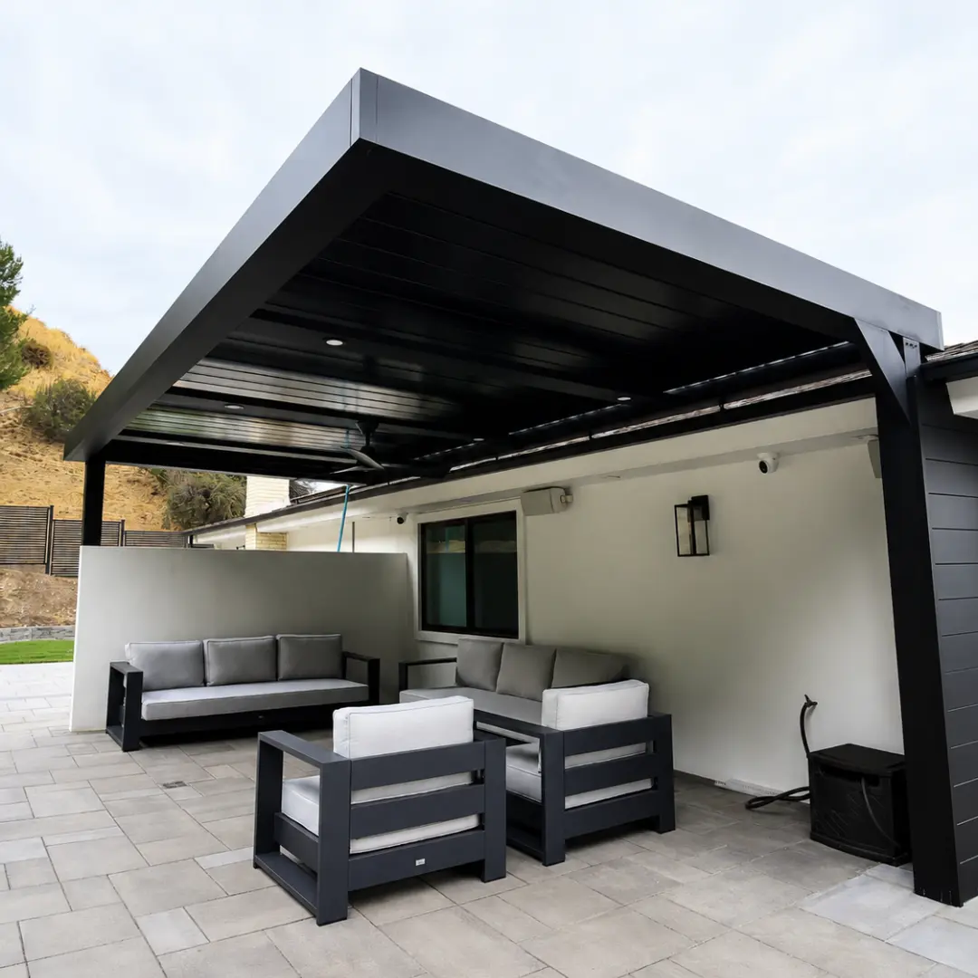 Automatic louvered patio cover installed by Aluglobus Aluminum Systems