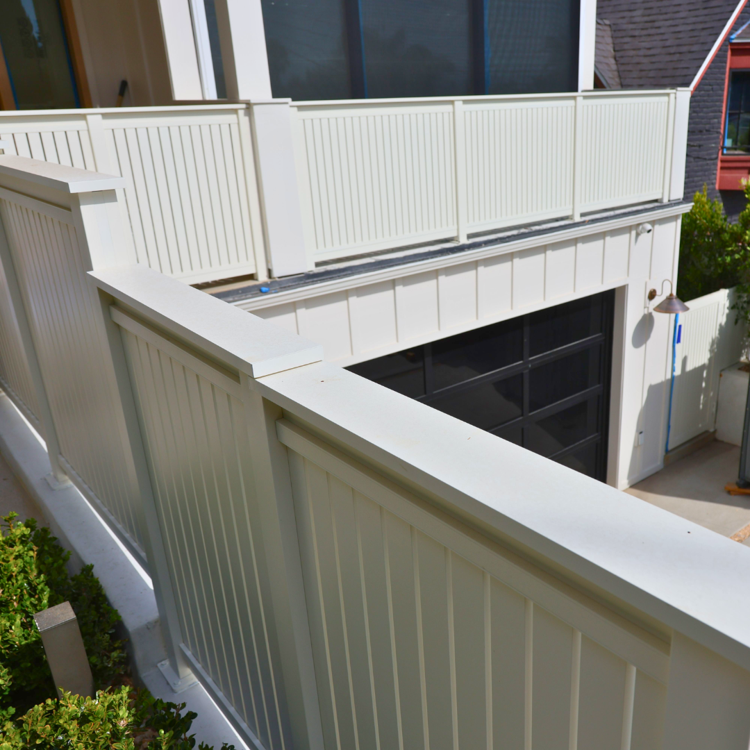 Exterior residential railing manufactured in aluminum