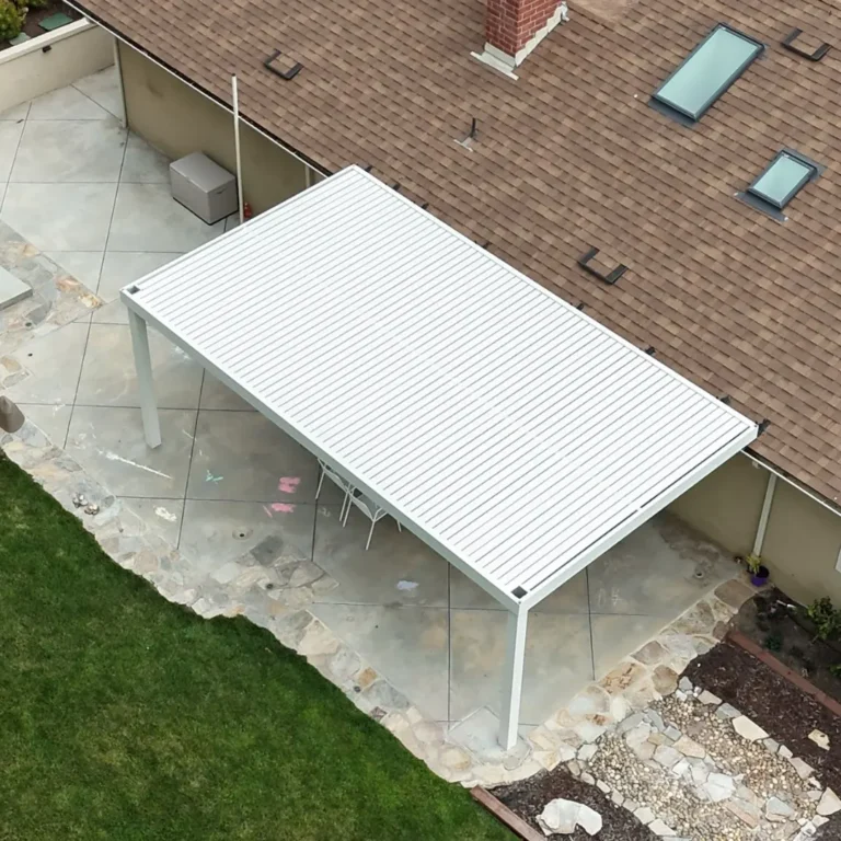 Aluminum slat roof patio cover installed by Aluglobus Aluminum Systems