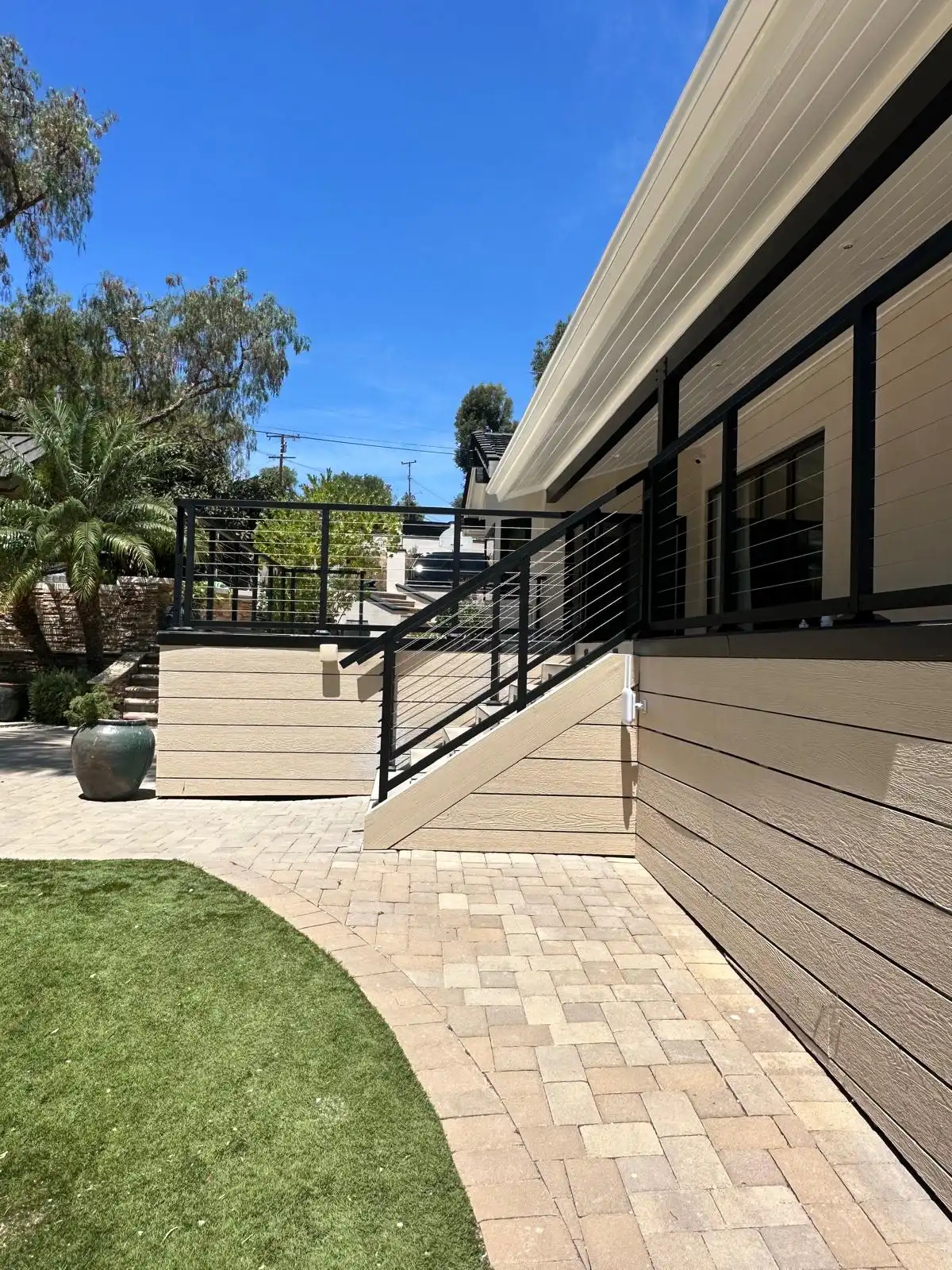 Aluminum railing project for an exterior balcony
