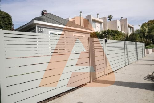 Choosing the Right Horizontal Fence Contractor in California: Checklist & Questions to Ask (2026)