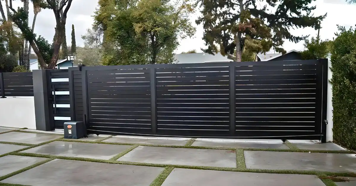 Choosing the Right Driveway Gate Contractor in California