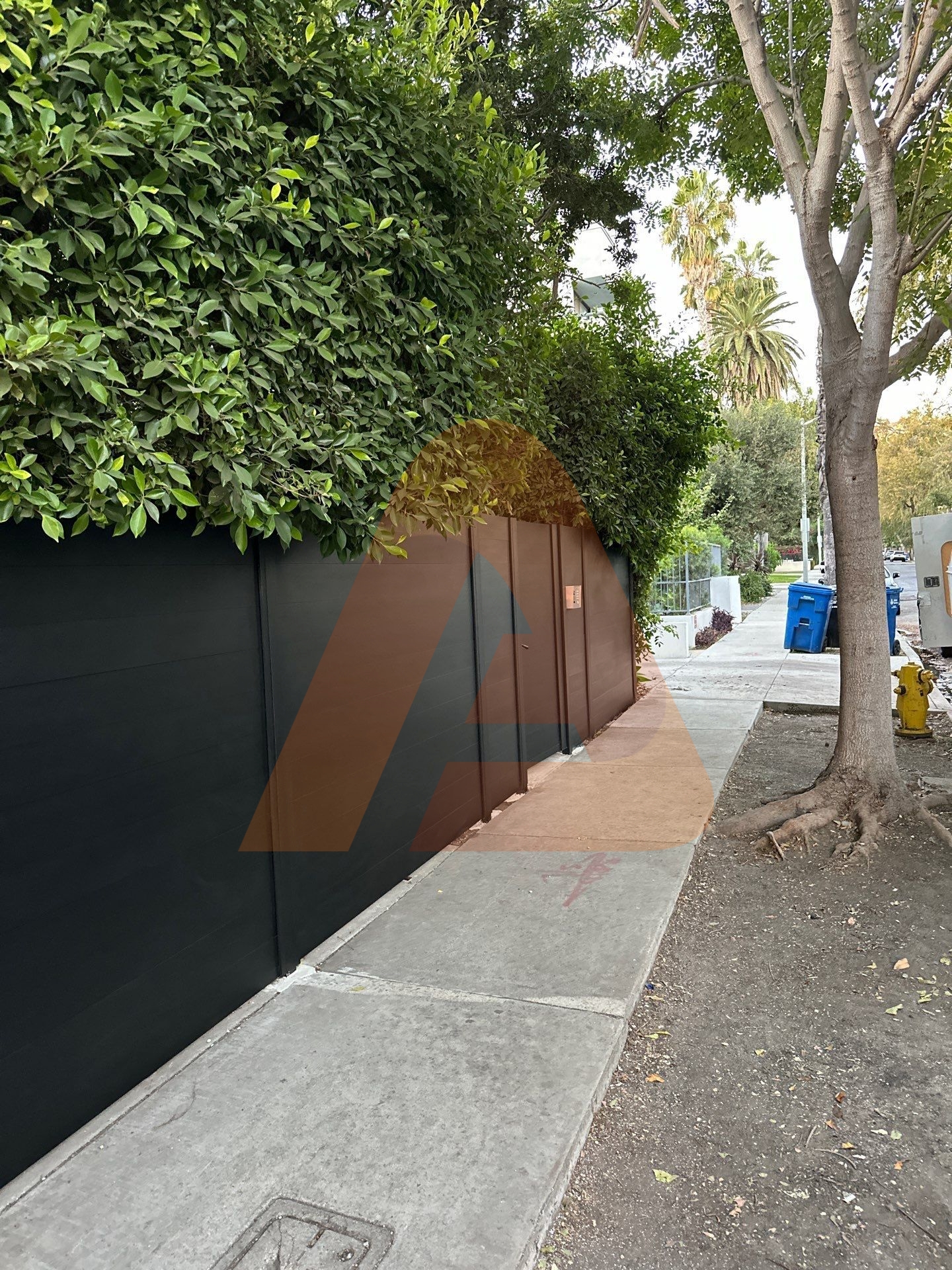 Architectural Fence Maintenance Guide for California Properties