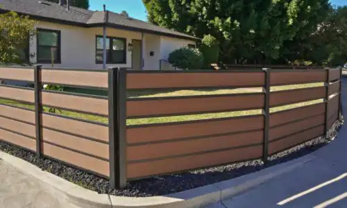 Aluminum vs Wood Fence Products in Wildfire-Conscious Design