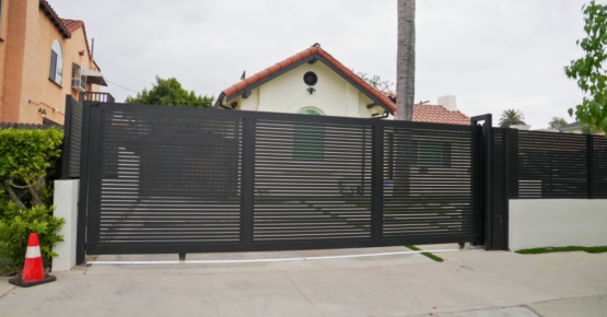 Modern Aluminum Gates: Complete Buyer’s Guide for 2026
