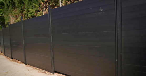 Altadena Aluminum Fencing for 2026 Rebuilds: Zone 0, LA County Rules & Privacy Planning