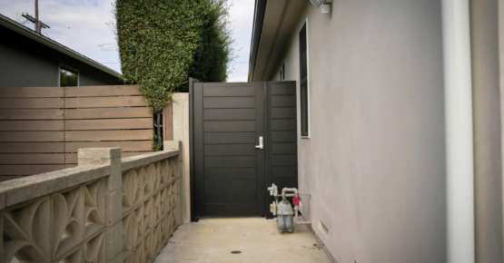 Aluminum Gate Frames: Complete Guide to Heavy-Duty, Swing, Sliding, Privacy & Automated Gates