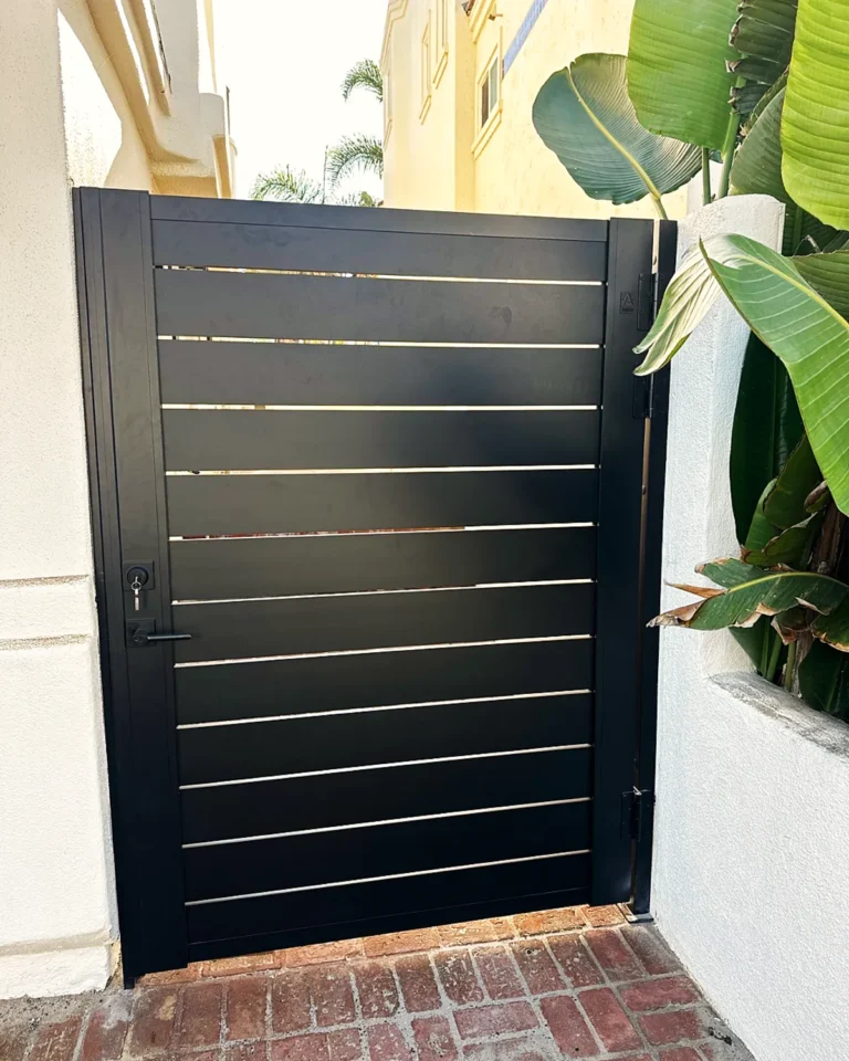 Installed Aluglobus gates