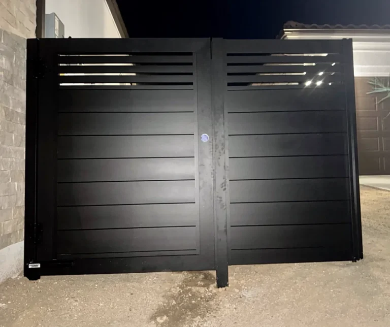 ALU60 black double gate with slatted top