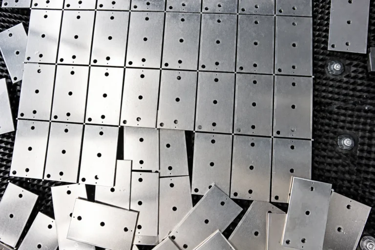 Laser-cut aluminum connection plates for engineered aluminum gate components and aluminum fence hardware