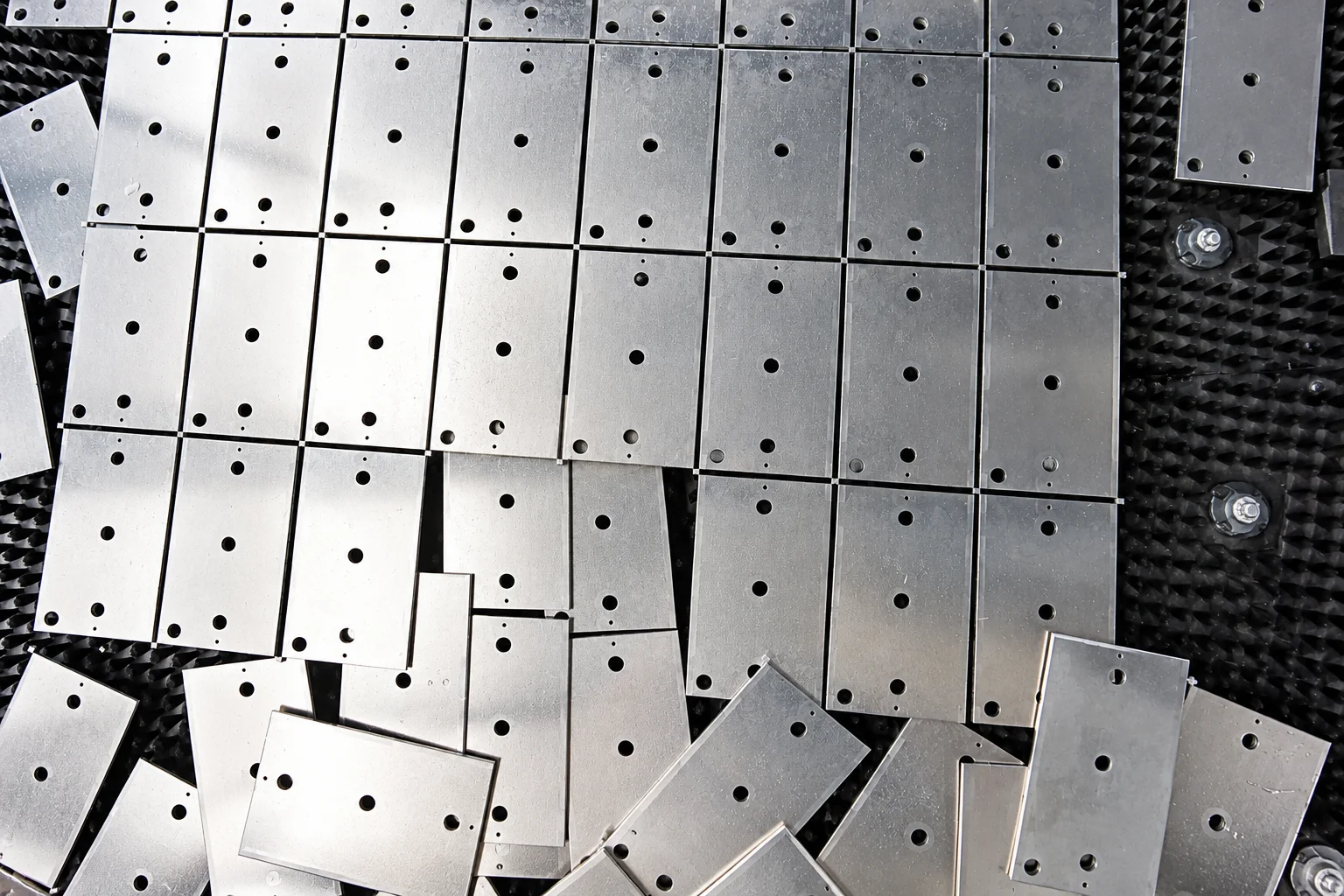 Aluminum in the Aluglobus machine shop