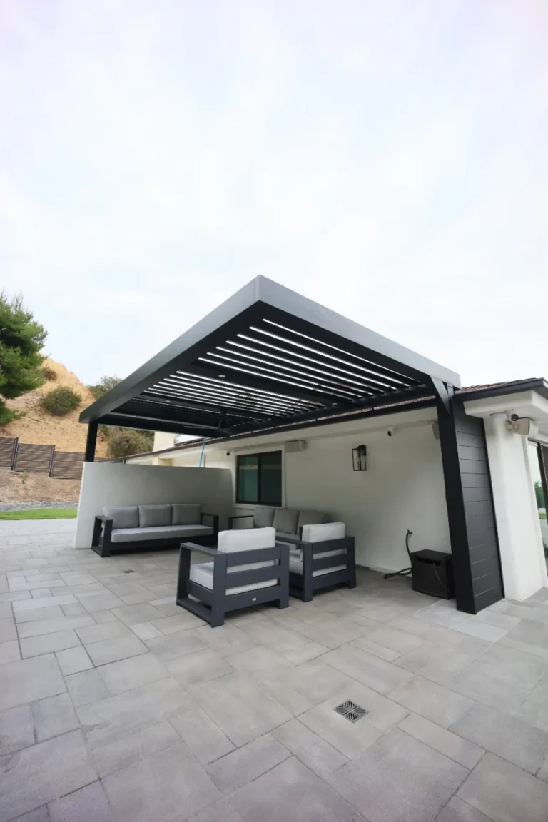 Burbank louvered patio cover, vertical view