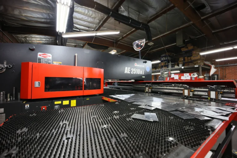 Inside the Aluglobus fabrication shop