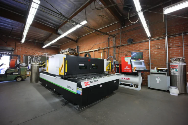 Inside the Aluglobus fabrication shop