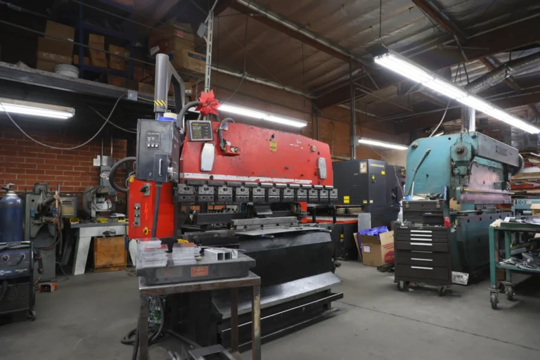 Inside the Aluglobus fabrication shop