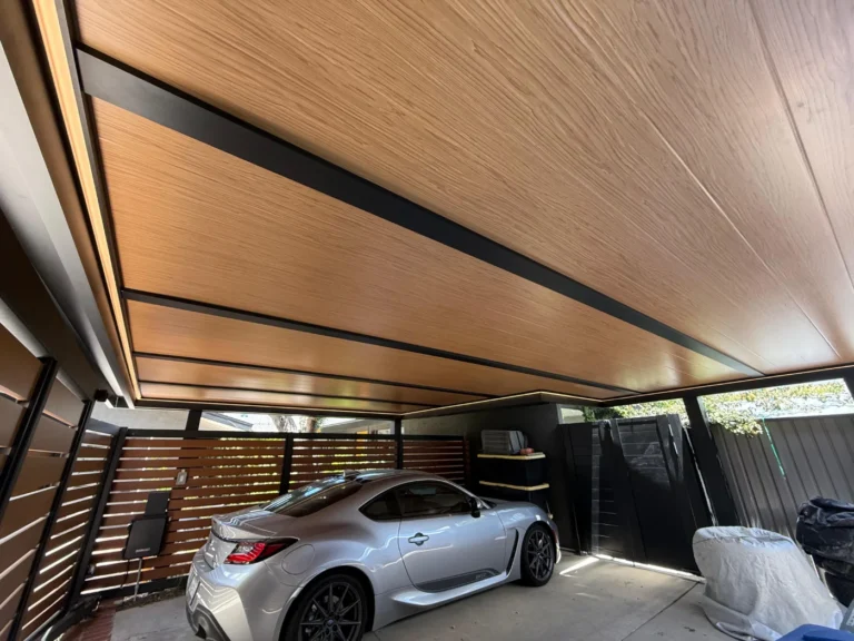 Insulated roof patio cover (ALU THERMA) installed by Aluglobus