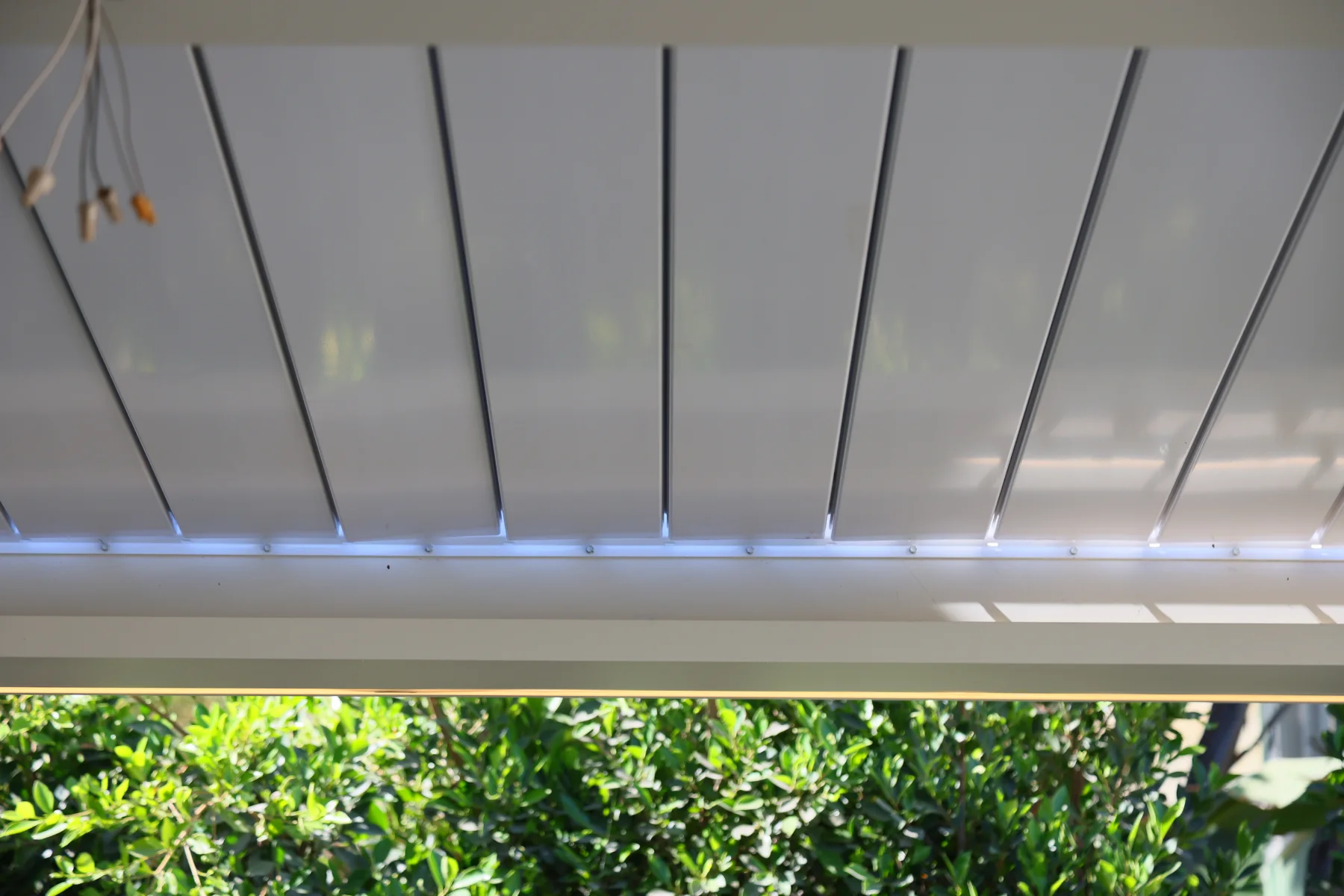 Automatic louver patio cover (ALU TANK) installed by Aluglobus
