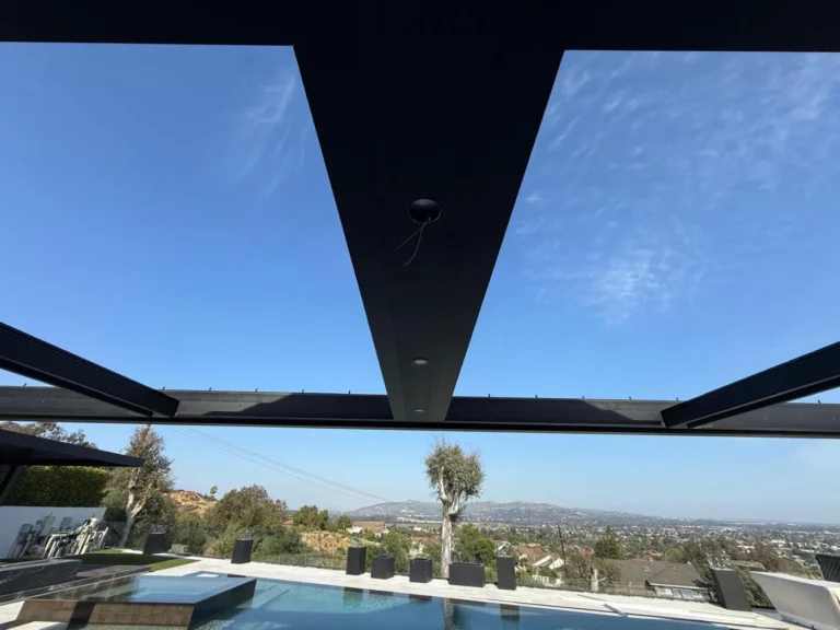 Automatic louver patio cover (ALU TANK) installed by Aluglobus